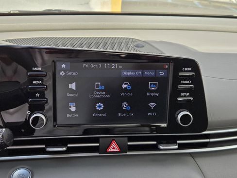 Used 2021 Hyundai Elantra SEL w/ Convenience Package image 7