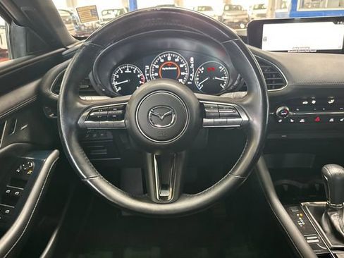 Used 2021 MAZDA MAZDA3 Hatchback w/Premium Plus Pkg AWD/4WD image 17