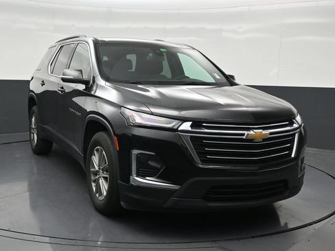 Used 2023 Chevrolet Traverse LT FWD image 8