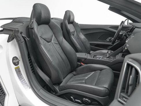 Used 2022 Audi R8 V10 image 41