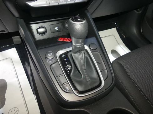 Used 2023 Hyundai Kona SEL FWD image 39