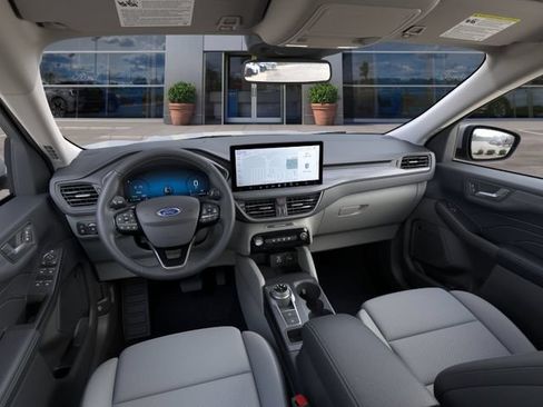 New 2025 Ford Escape SE FWD image 9