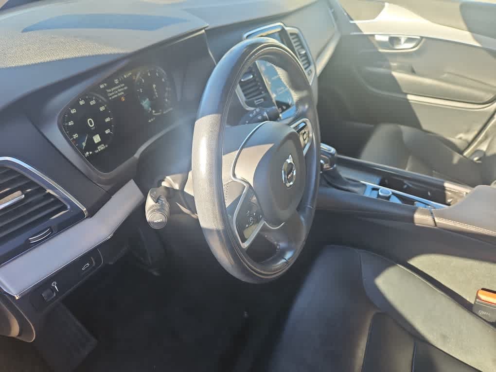Used 2022 Volvo XC90 T5 Momentum AWD/4WD image 10