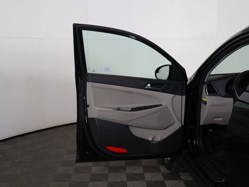 Used 2016 Hyundai Tucson SE w/ Option Group 02 AWD/4WD image 14