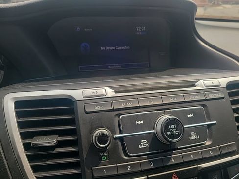 Used 2017 Honda Accord LX image 15
