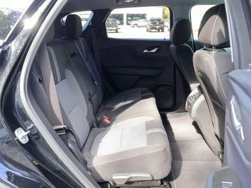 Certified 2025 Chevrolet Blazer LT FWD image 9