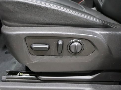 Used 2020 GMC Sierra 1500 SLT w/ SLT Premium Plus Package image 13