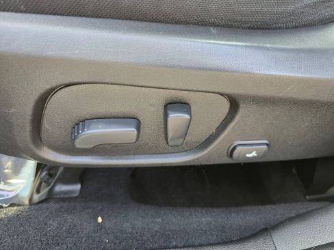 Used 2015 Subaru Forester 2.5i Premium AWD/4WD image 30