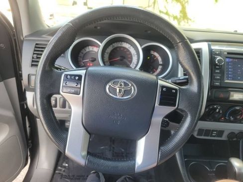 Used 2013 Toyota Tacoma PreRunner w/ SR5 Pkg RWD image 23