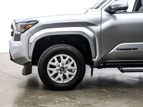 Used 2024 Toyota Tacoma SR5 image 10
