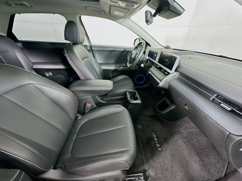 Used 2024 Hyundai Ioniq 5 Limited image 32