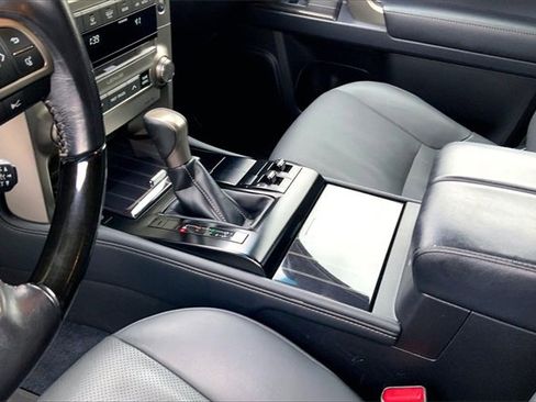 Used 2020 Lexus GX 460 Premium image 13