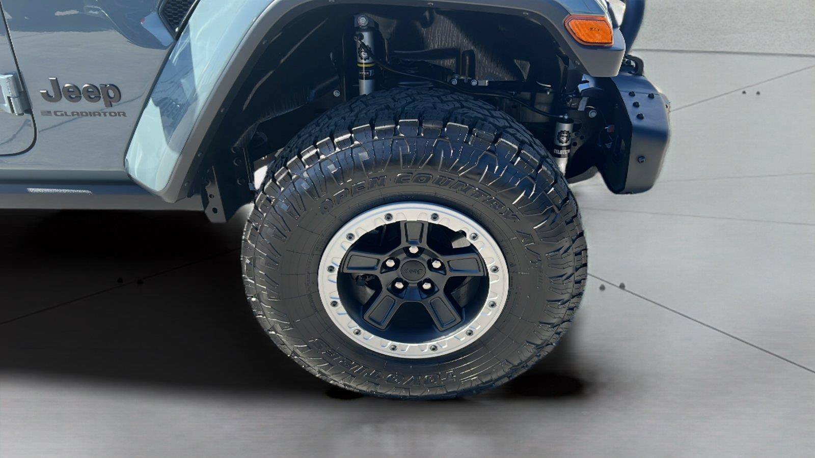Used 2024 Jeep Gladiator Sport AWD/4WD image 20