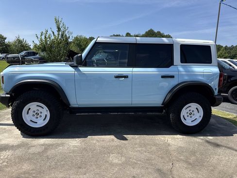 Used 2025 Ford Bronco Heritage Edition AWD/4WD image 4