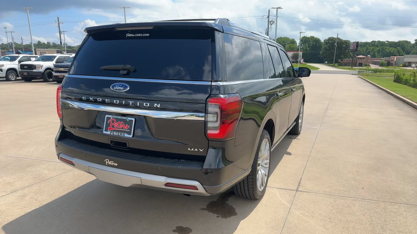 Used 2024 Ford Expedition Max Limited AWD/4WD image 8