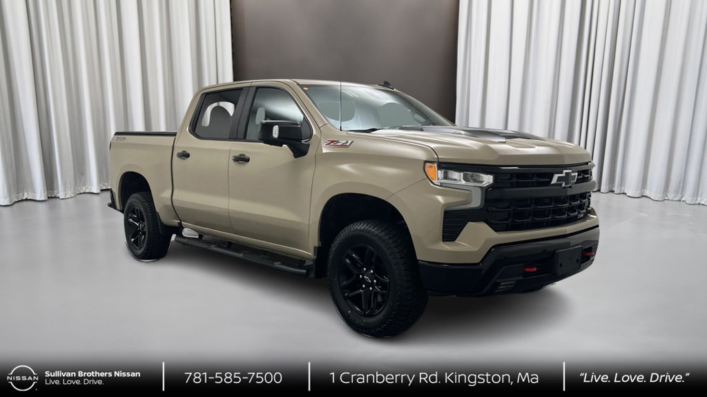 Used 2022 Chevrolet Silverado 1500 LT Trail Boss w/ LT Trail Boss Premium Package AWD/4WD image 3