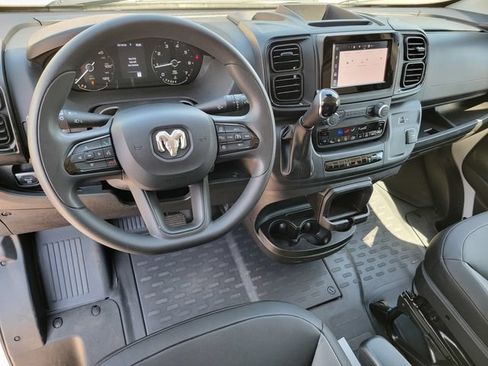 Used 2025 RAM ProMaster 2500 w/ Convenience Group FWD image 12