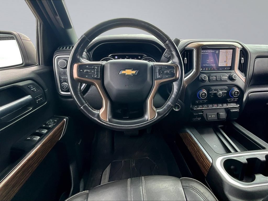 Used 2019 Chevrolet Silverado 1500 High Country w/ Technology Package AWD/4WD image 11