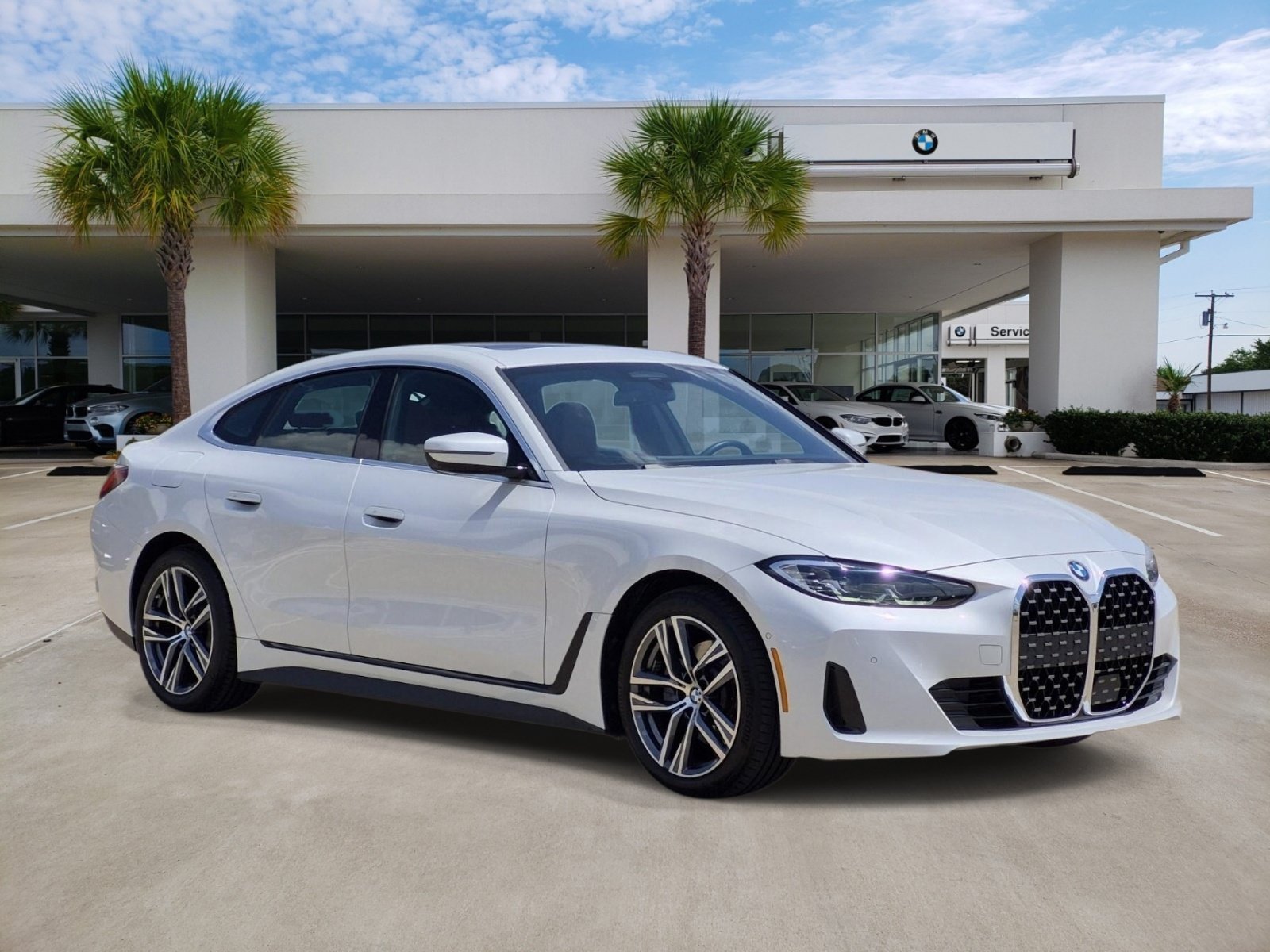 Certified 2024 BMW 430i Gran Coupe xDrive w/ Premium Package AWD/4WD image 3
