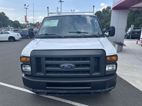 Used 2014 Ford E-250 and Econoline 250 w/ Commercial Cargo Van Package RWD image 3