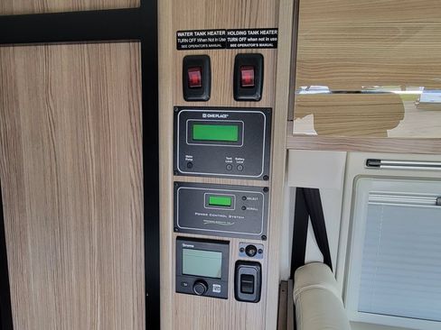 Used 2019 Mercedes-Benz Sprinter 170 image 34
