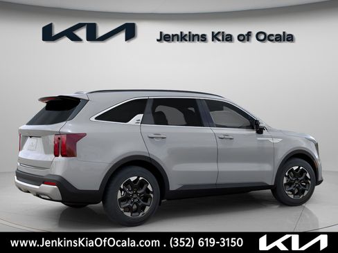 New 2026 Kia Sorento S image 3
