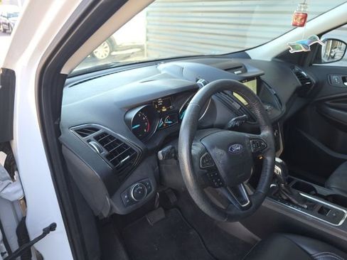 Used 2018 Ford Escape SEL image 9