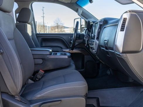 Used 2018 GMC Sierra 2500 SLE image 7