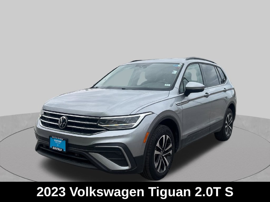 Used 2023 Volkswagen Tiguan S FWD image 2