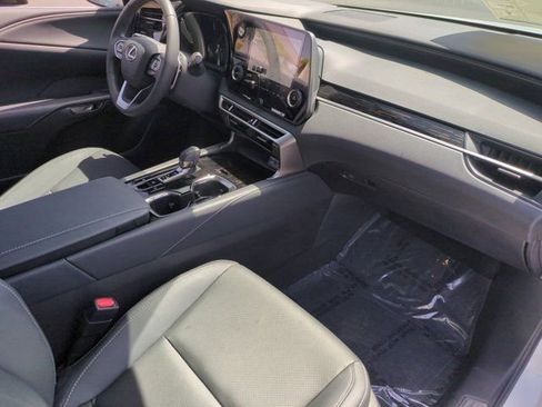 Used 2025 Lexus RX 350 FWD w/ Technology Package image 30