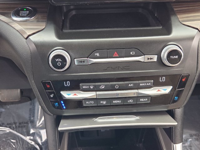 Used 2020 Ford Explorer Limited RWD image 21