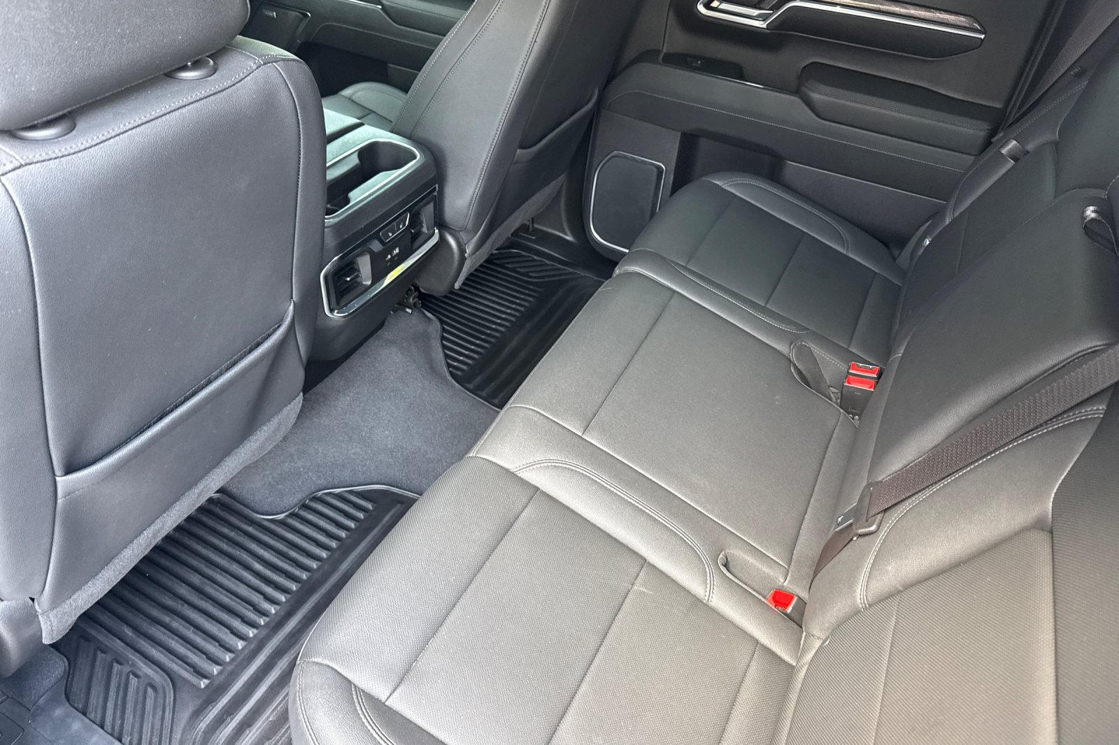 Used 2023 Chevrolet Silverado 1500 LTZ w/ LTZ Convenience Package II AWD/4WD image 15