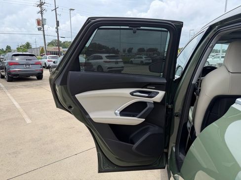 Used 2025 Audi Q5 Premium Plus w/ Premium Plus AWD/4WD image 26