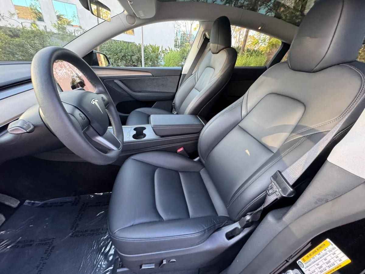 Used 2023 Tesla Model Y Long Range AWD/4WD image 11
