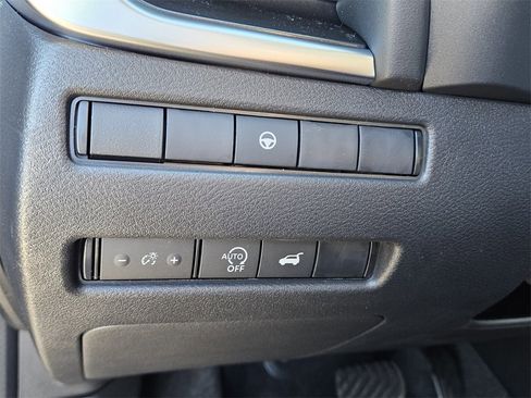 New 2026 Nissan Rogue SV image 25