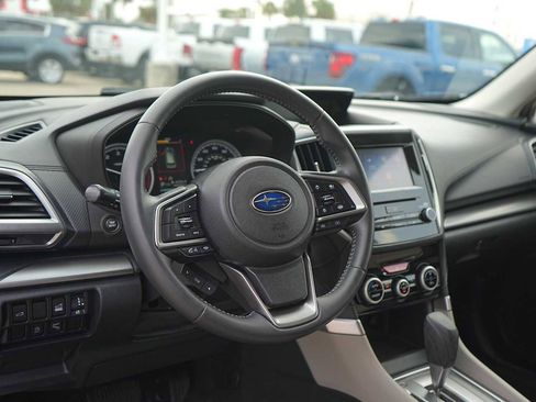 Used 2020 Subaru Forester Premium image 2