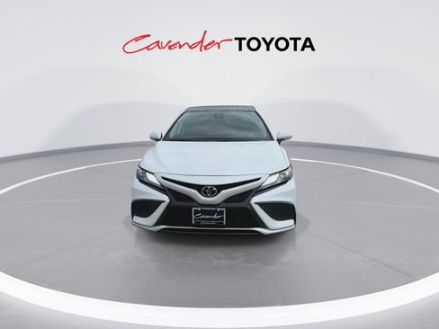 Certified 2021 Toyota Camry XSE FWD image 3