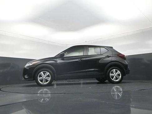 Used 2025 Nissan Kicks Play S w/ Interior Electronics Package FWD image 30