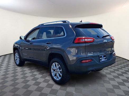 Used 2016 Jeep Cherokee Latitude w/ Comfort/Convenience Group AWD/4WD image 5