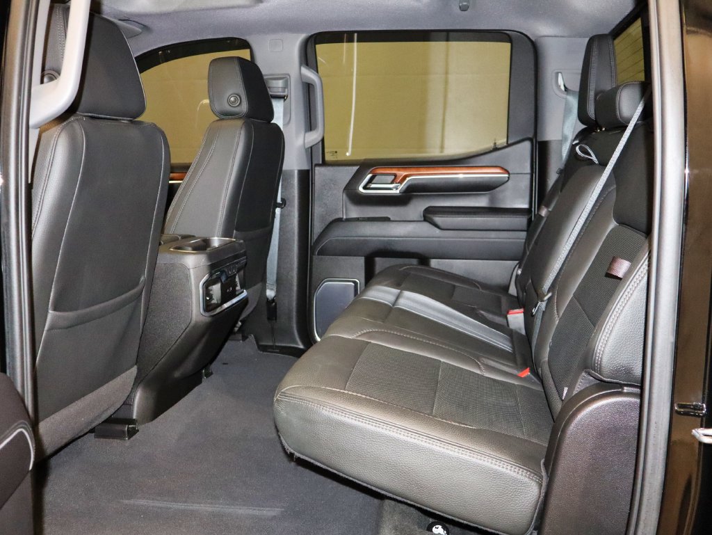 Used 2023 GMC Sierra 1500 Denali w/ Denali Reserve Package AWD/4WD image 40