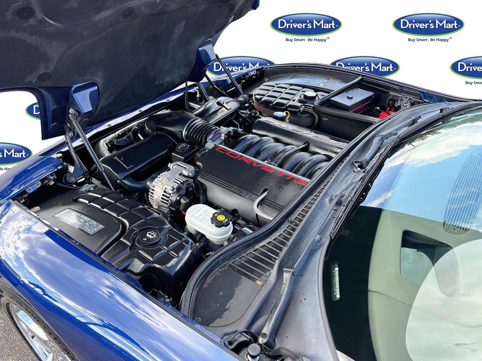 Used 2004 Chevrolet Corvette Coupe w/ Preferred Equipment Group RWD image 22