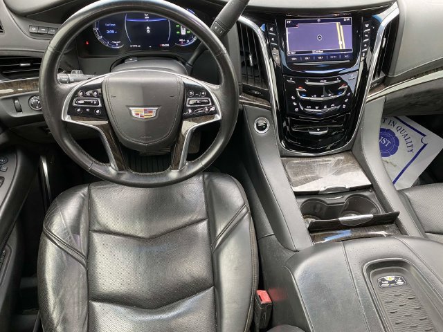 Used 2016 Cadillac Escalade Platinum AWD/4WD image 9