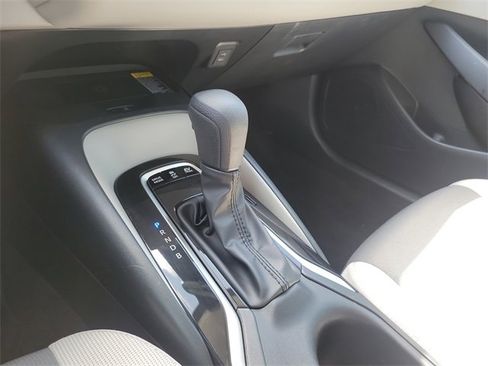 Used 2025 Toyota Corolla LE image 19