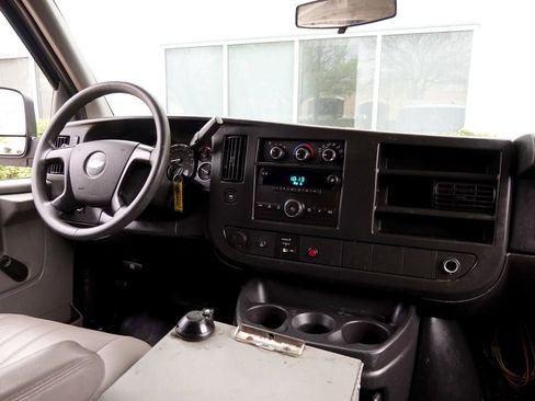 Used 2012 Chevrolet Express 2500 w/ Cold Climate Package image 7