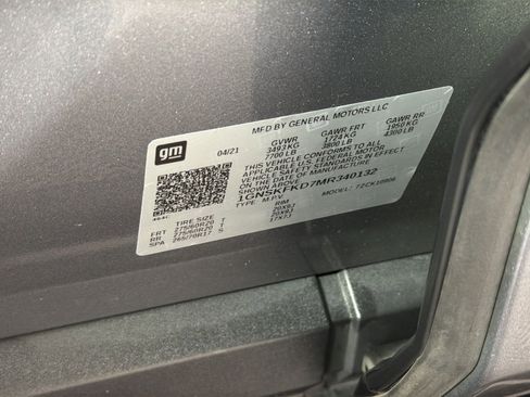 Used 2021 Chevrolet Suburban Premier image 30