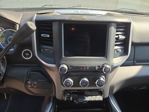 Used 2024 RAM 2500 Big Horn w/ Off Road Package AWD/4WD image 11