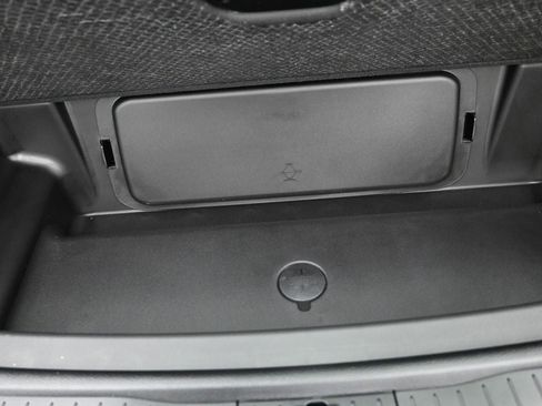 New 2025 Jeep Grand Cherokee L Limited image 31