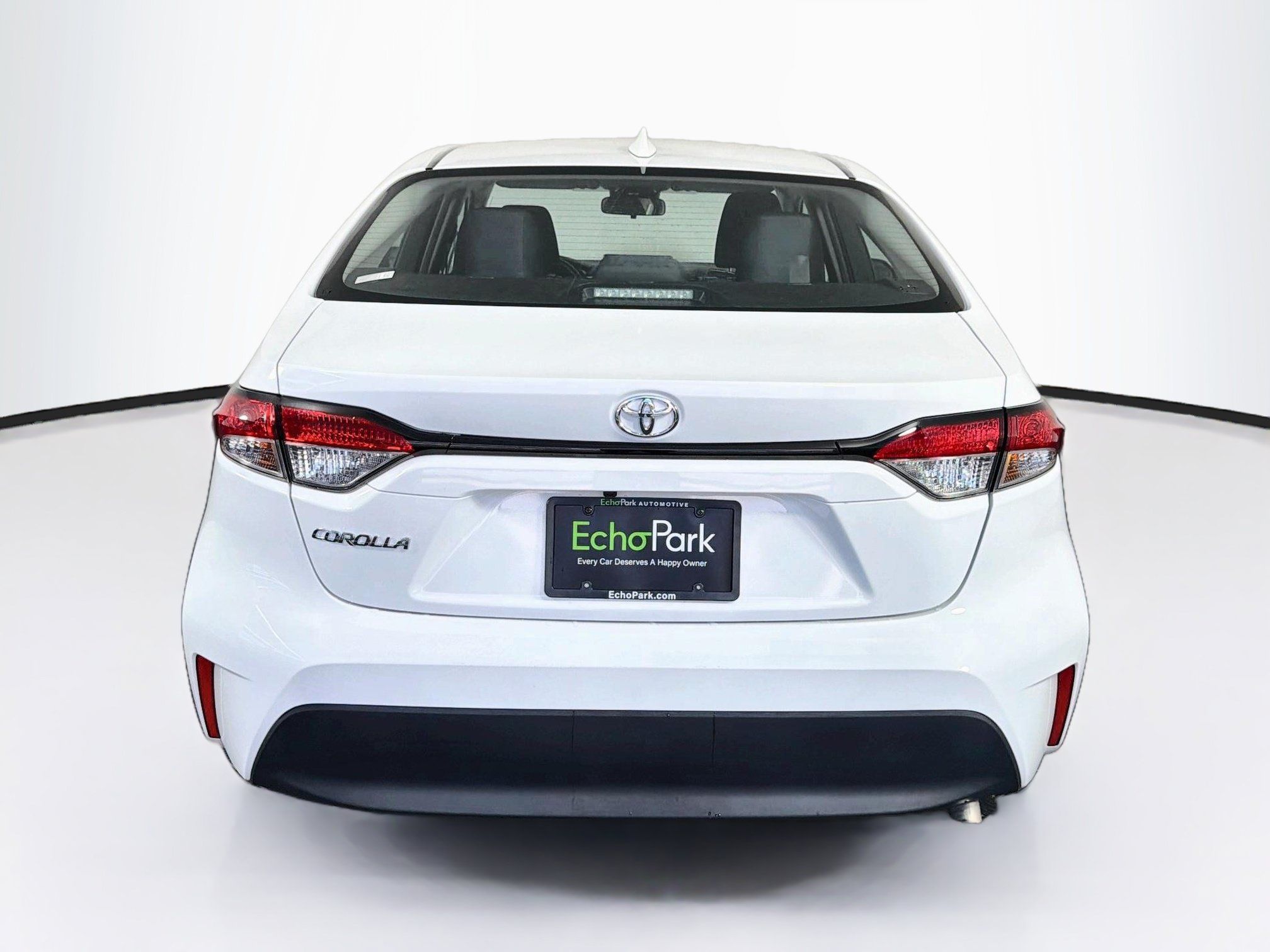 Used 2025 Toyota Corolla LE FWD image 7
