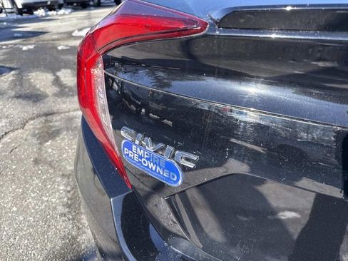 Used 2019 Honda Civic Sport image 6