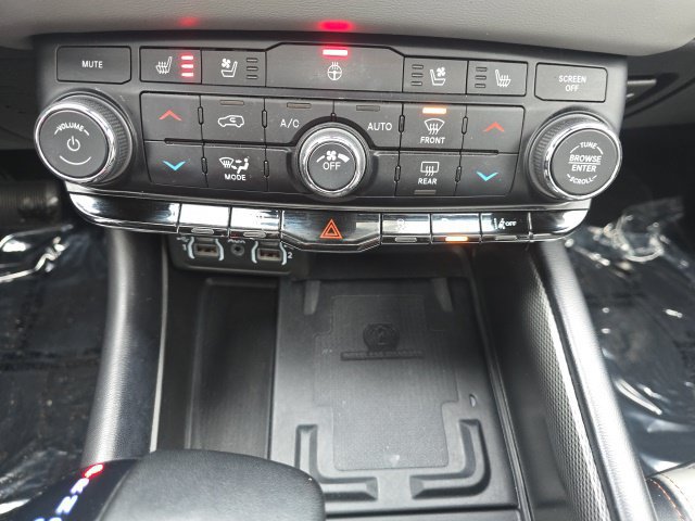 Used 2021 Dodge Durango R/T w/ Technology Group AWD/4WD image 16